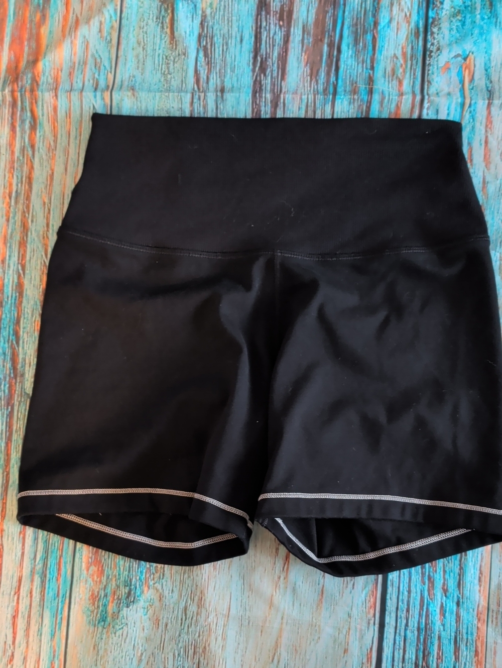 Nike Black High-Rise Athletic Shorts with Contrast Stitching